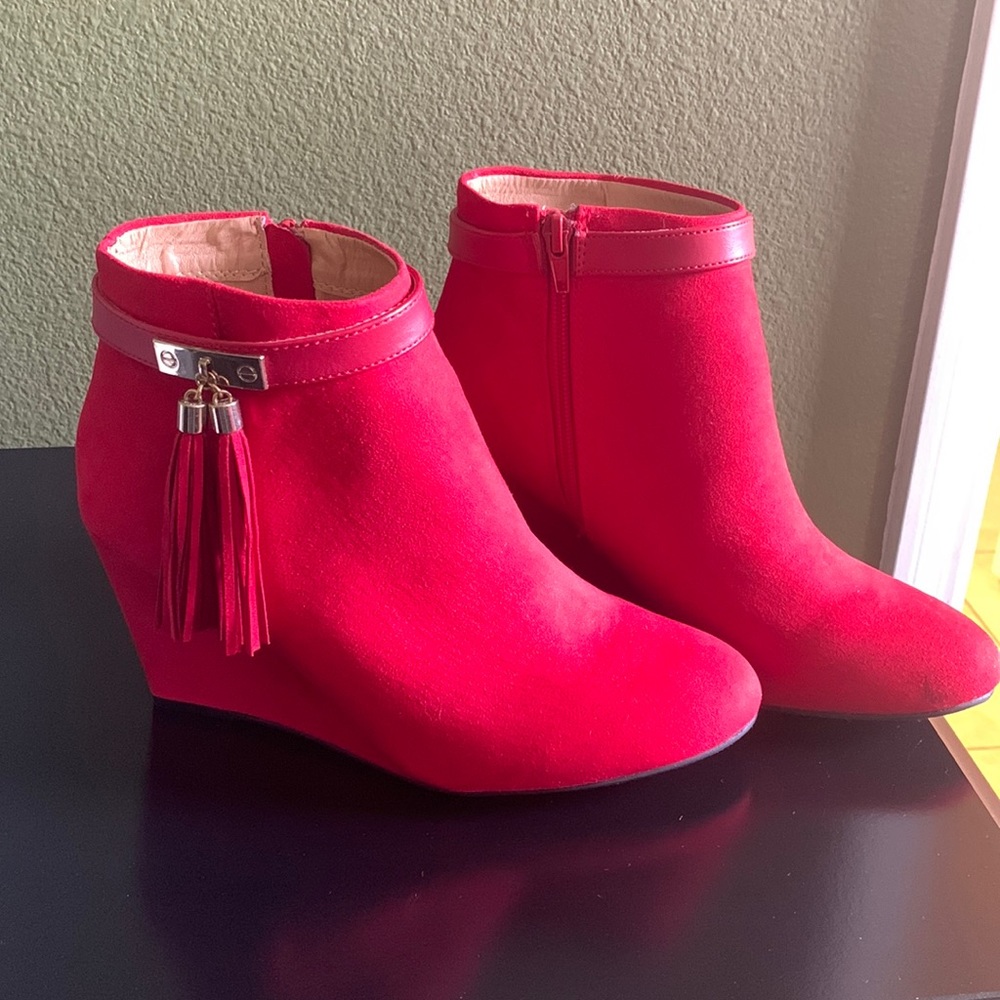 ❤️Stylish RED Booties❤️